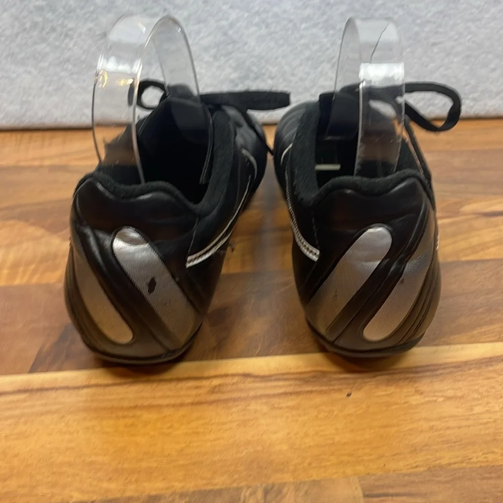 Nike soccer rubber cleats